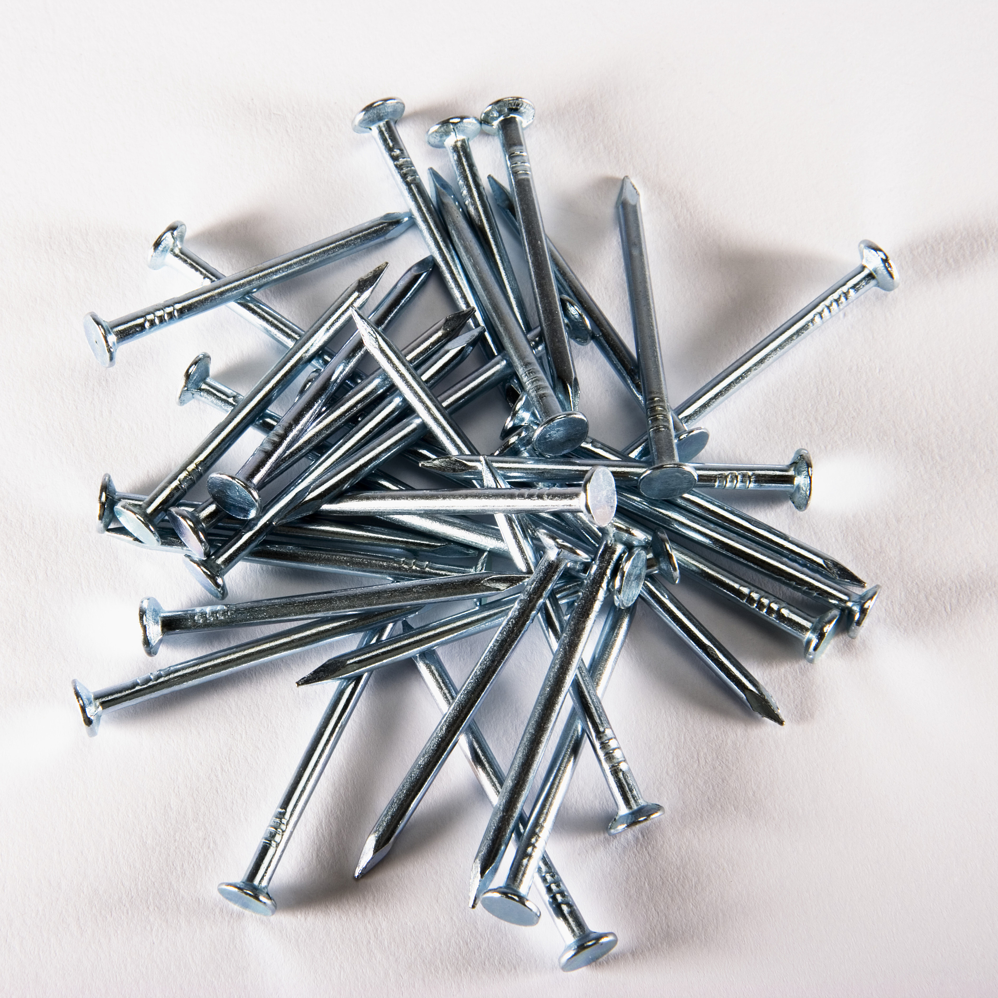 湖南一学校最近因为宿舍床铺的固定方式火了