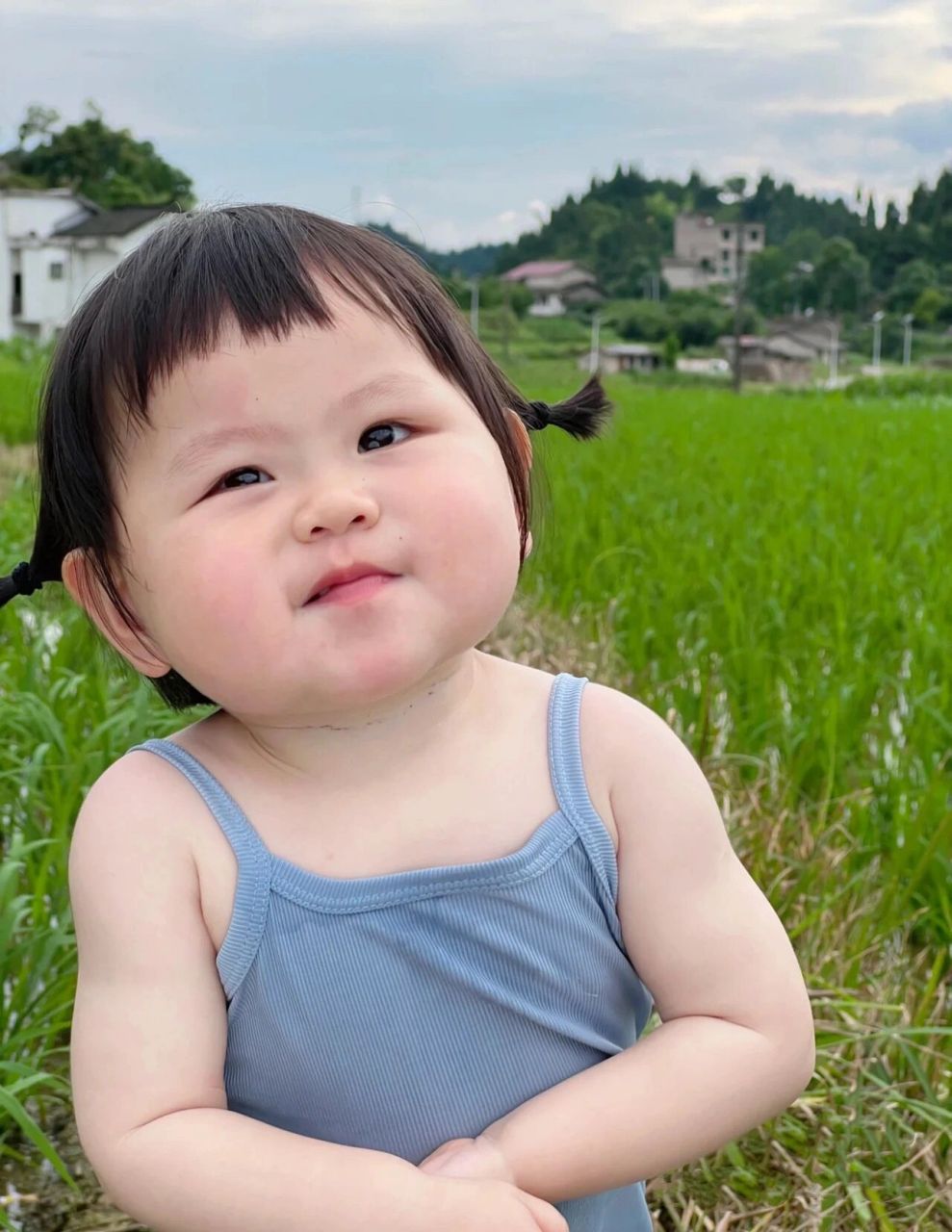 瑶一瑶小肉包 | 萌娃表情包 好可爱的瑶一瑶妹妹呀!