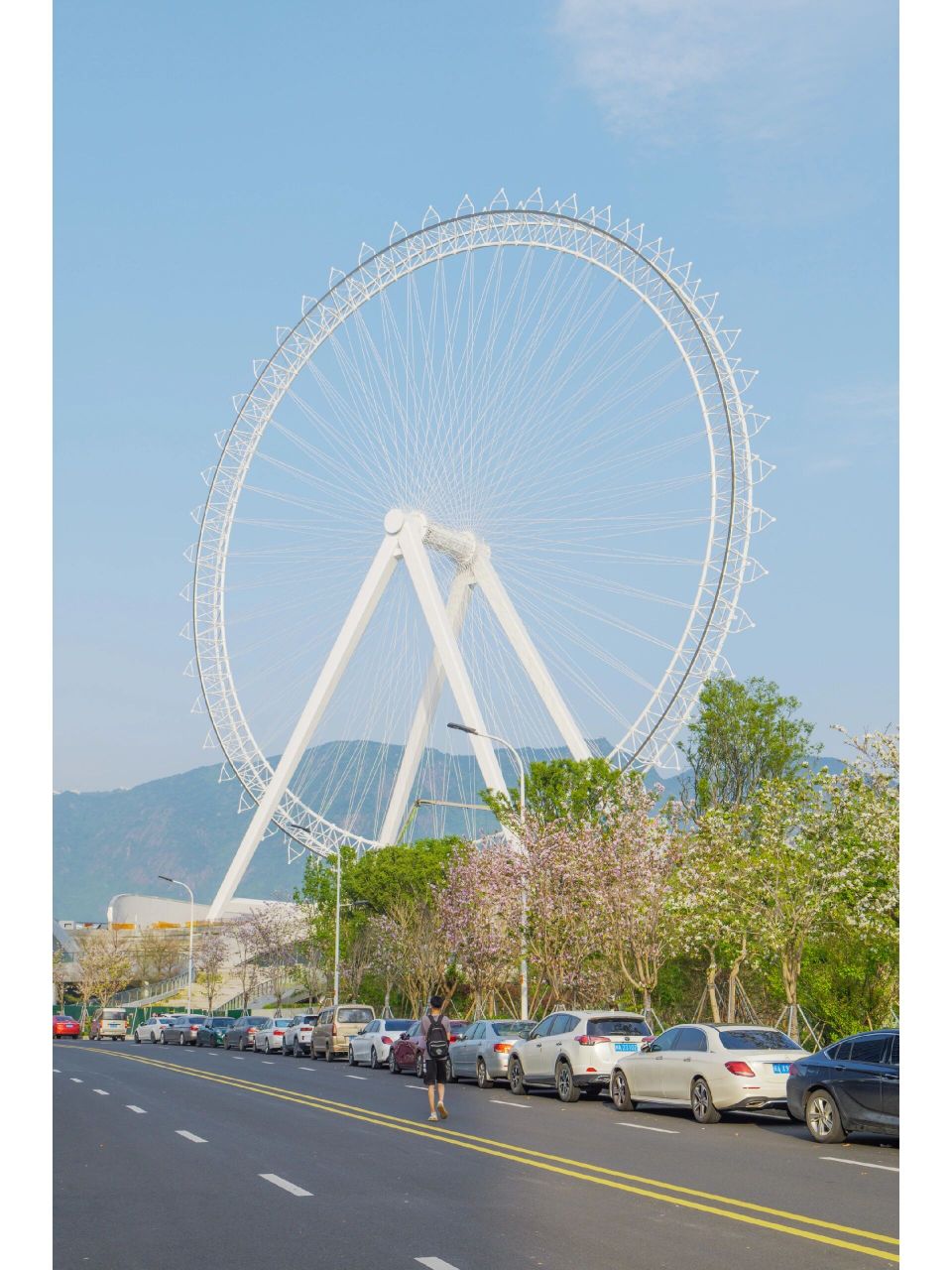 去福州晋安湖摩天轮游玩看我这篇攻略就够了 在春天的尾巴里,总要去看