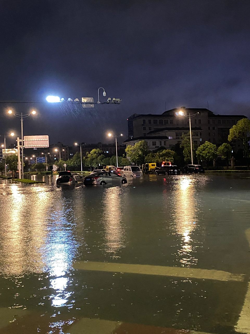 淮安暴雨 难得一见的淮海#我的城市下雨了# #暴雨