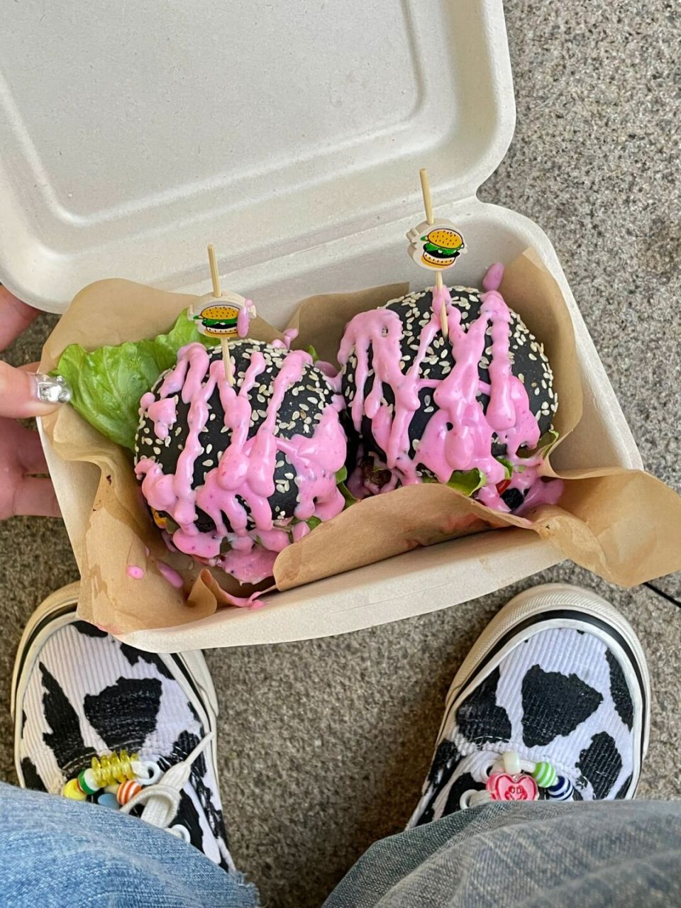 贵阳9615blackpink同款汉堡92拉丝玉米咯!