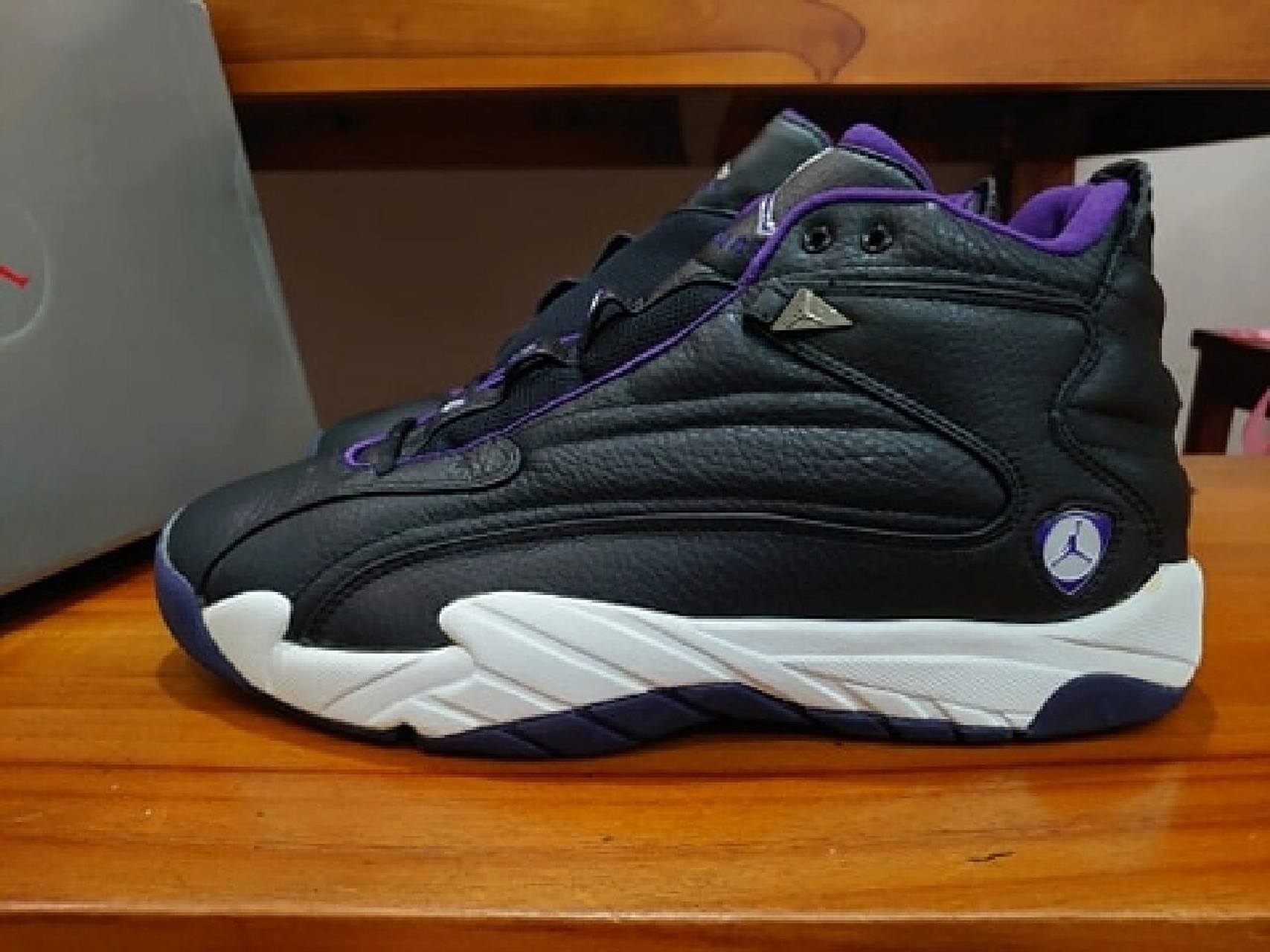 jordan jumpman pro ii 1998年推出,air jordan 14代的衍生款之一