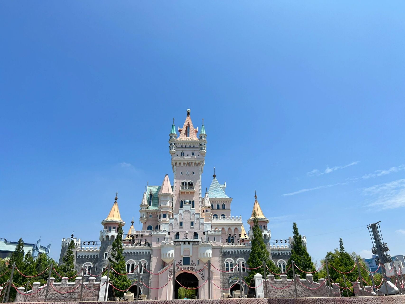 青岛方特梦幻王国游玩攻略90 90青岛方特梦幻王国满足了大朋友和