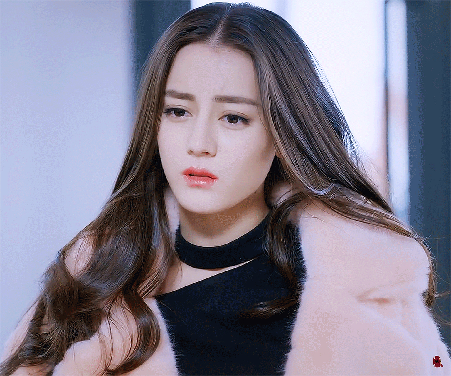 迪丽热巴高雯时期的样子很适合古偶妆造,后来就不太水灵了,这可能是