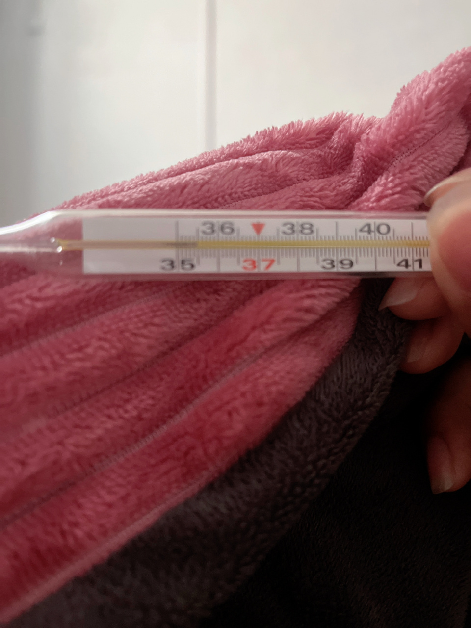 5 体温一直35.5度是什么原因 量好几次了 排除温度计坏了