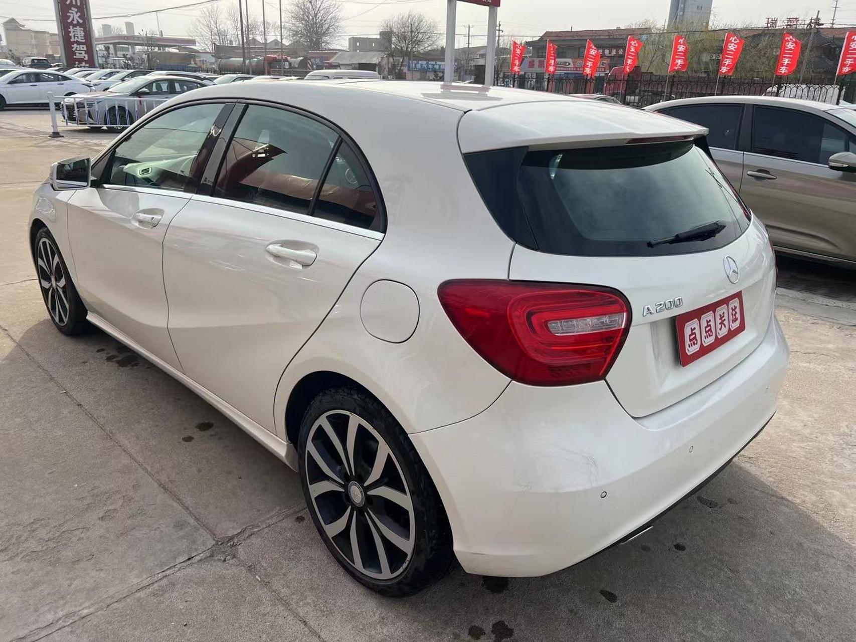 14年奔驰a200纯进口,1.