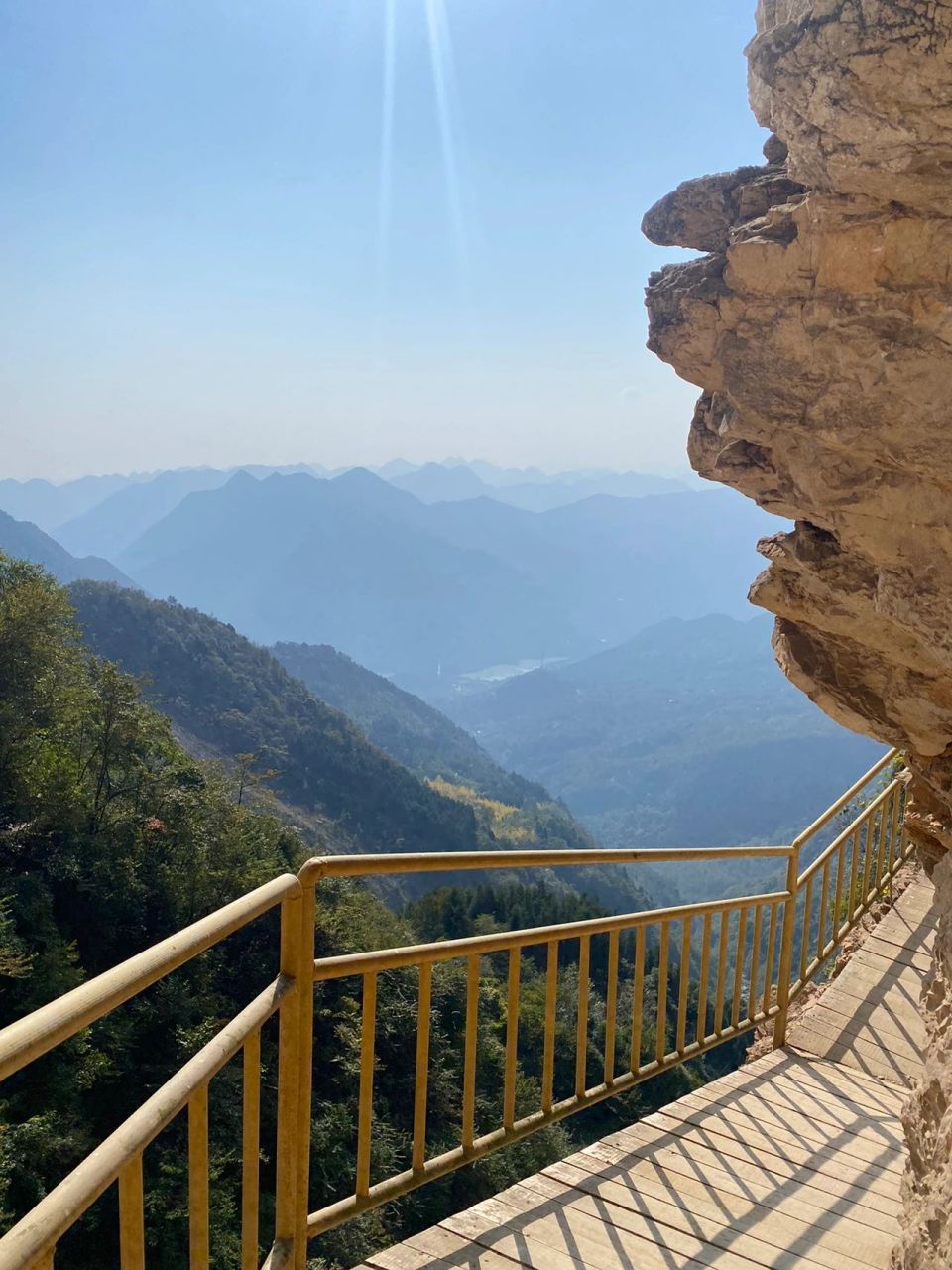 绵阳周边游爬山-江油乾元山金光洞银光洞 景区目前是免费的 非常原