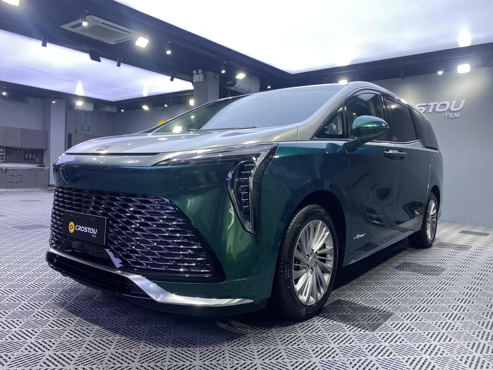 别克 gl8 世纪 金属银 璀璨皇改色.