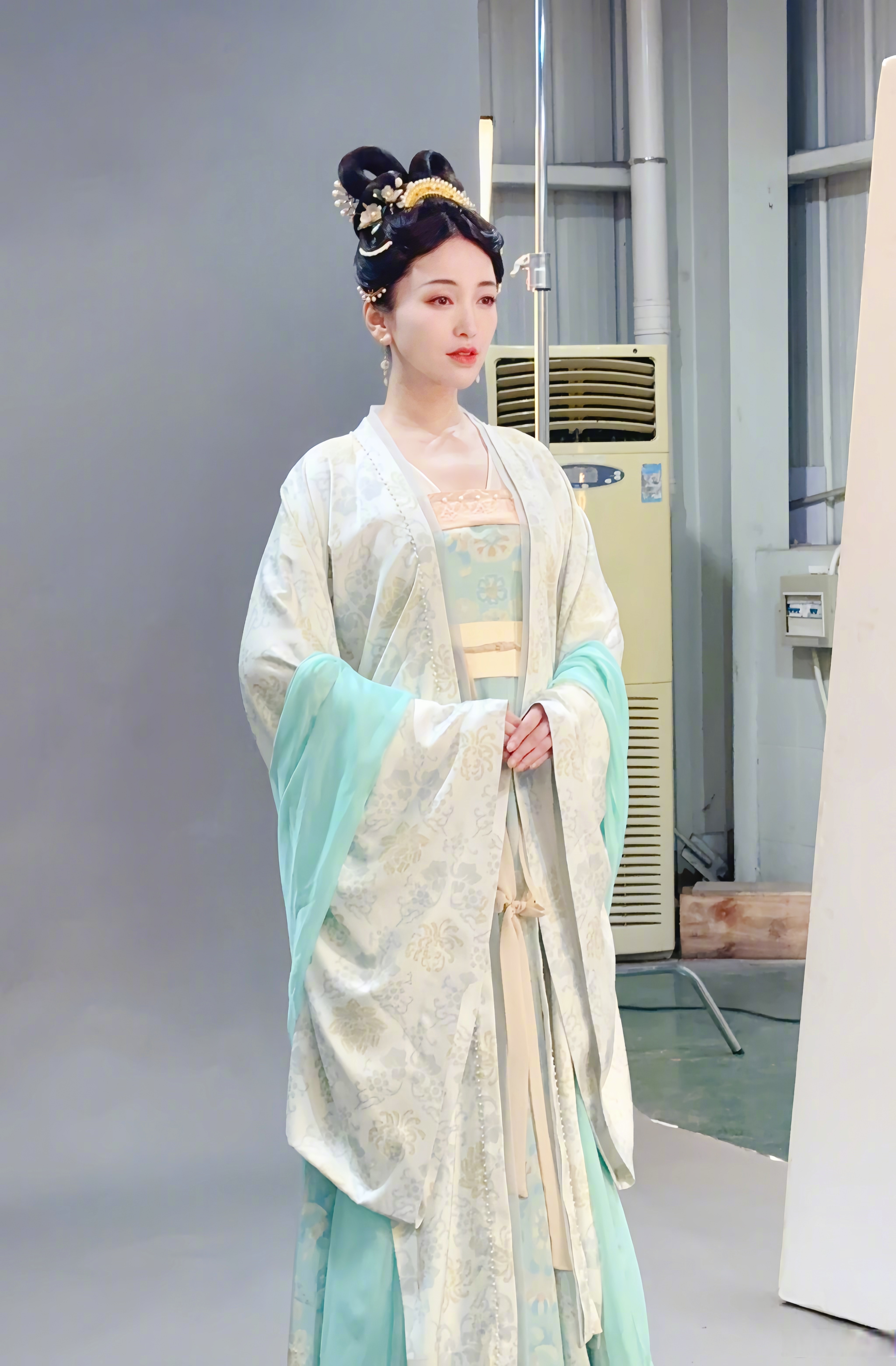 《锦绣安宁》定妆照