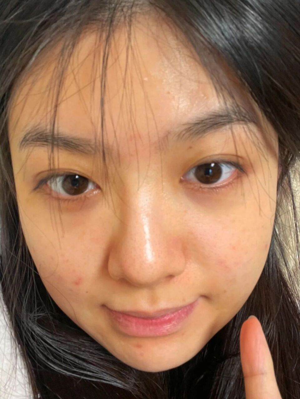 其中最典型的蜡黄脸多半都是自己"作"出来的08如果你的皮肤暗黄