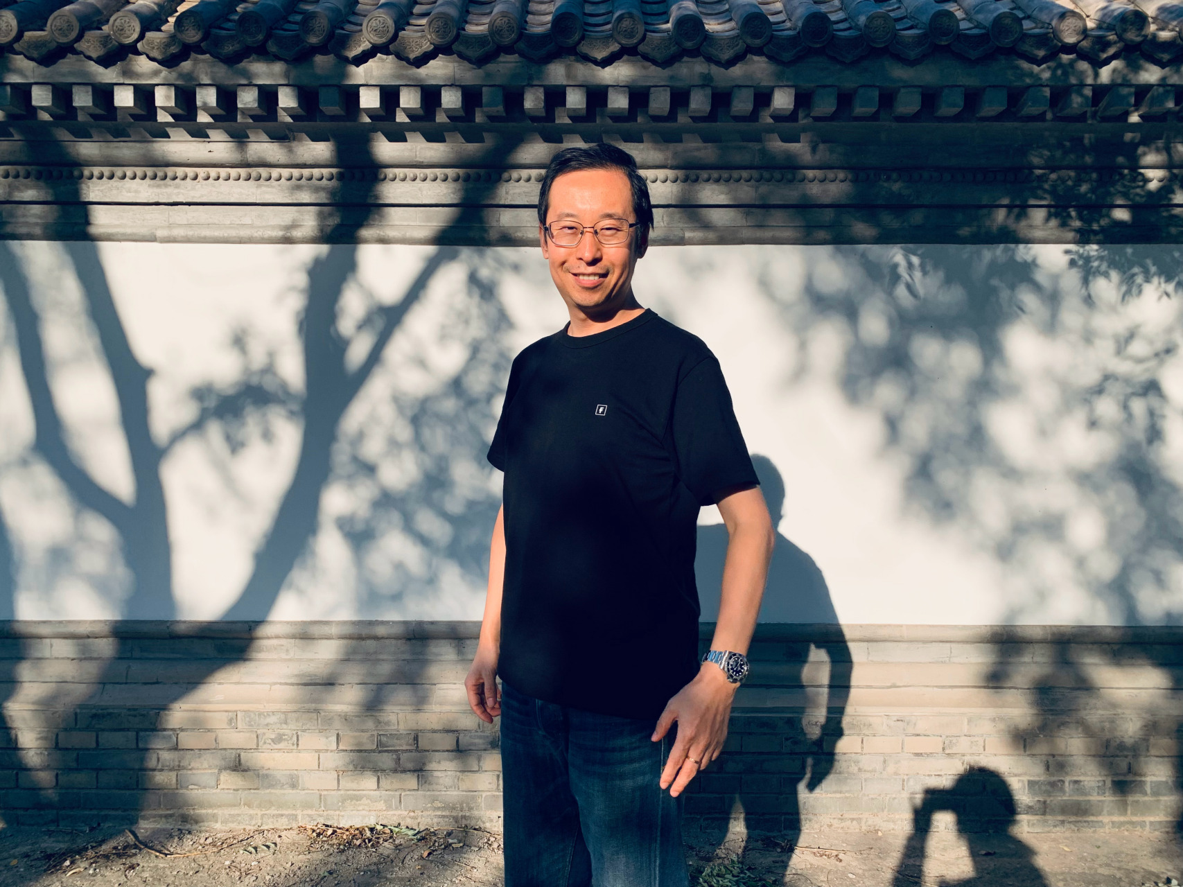 发际线高的 silver lining 是显脸不宽