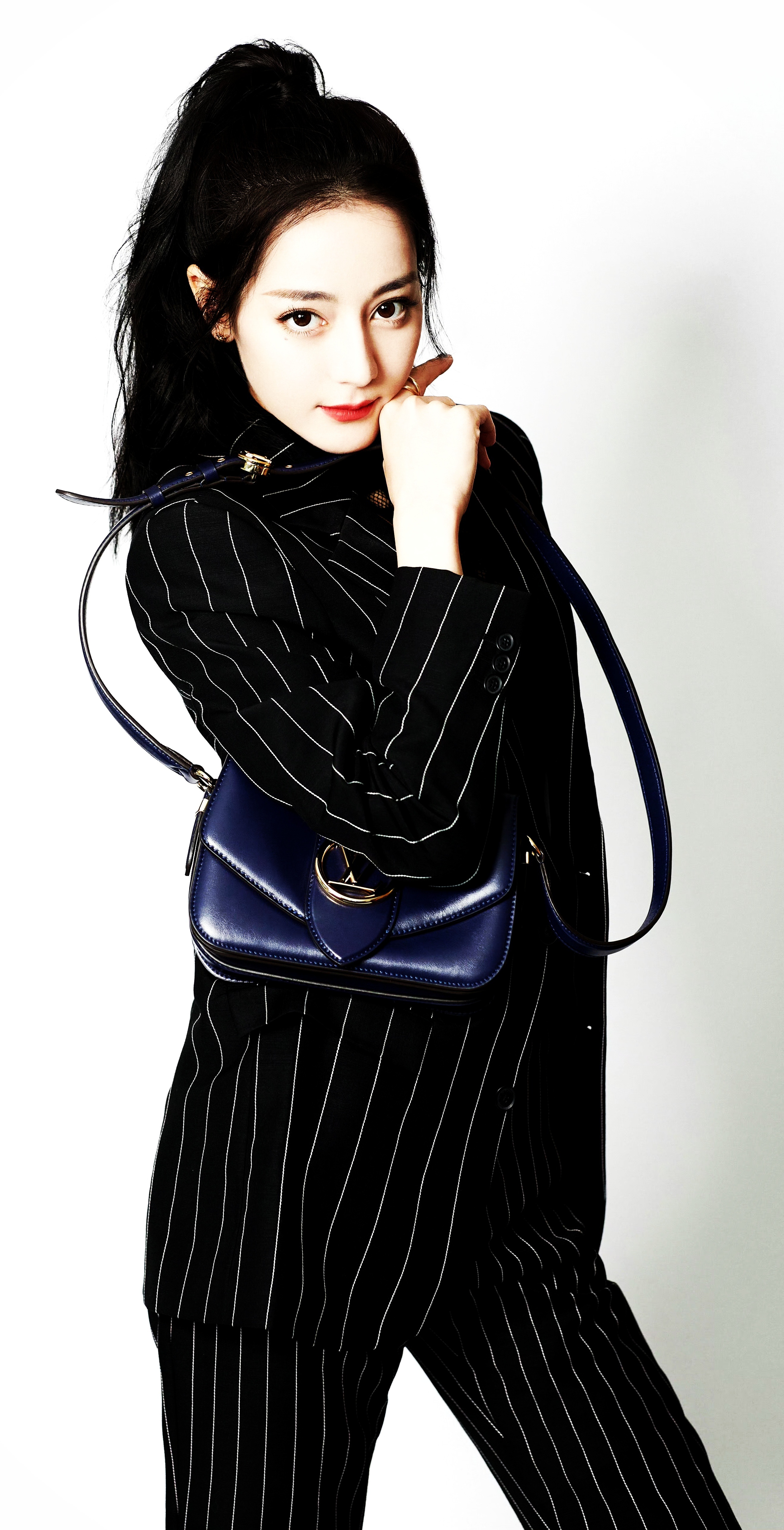 迪丽热巴浓颜妆造大赏