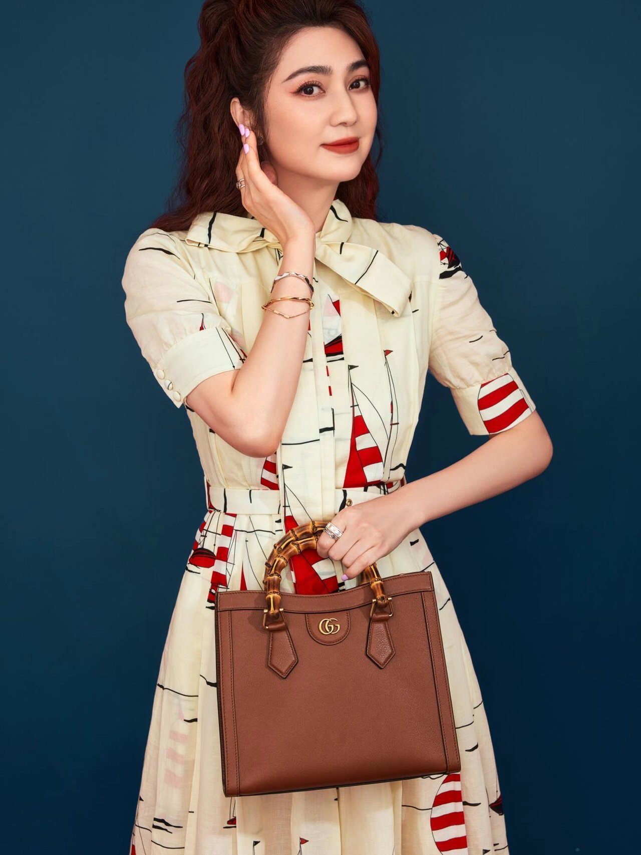 港风四大美女复古发片 蔡少芬,朱茵,陳法蓉,洪欣 最新四人写真释出.