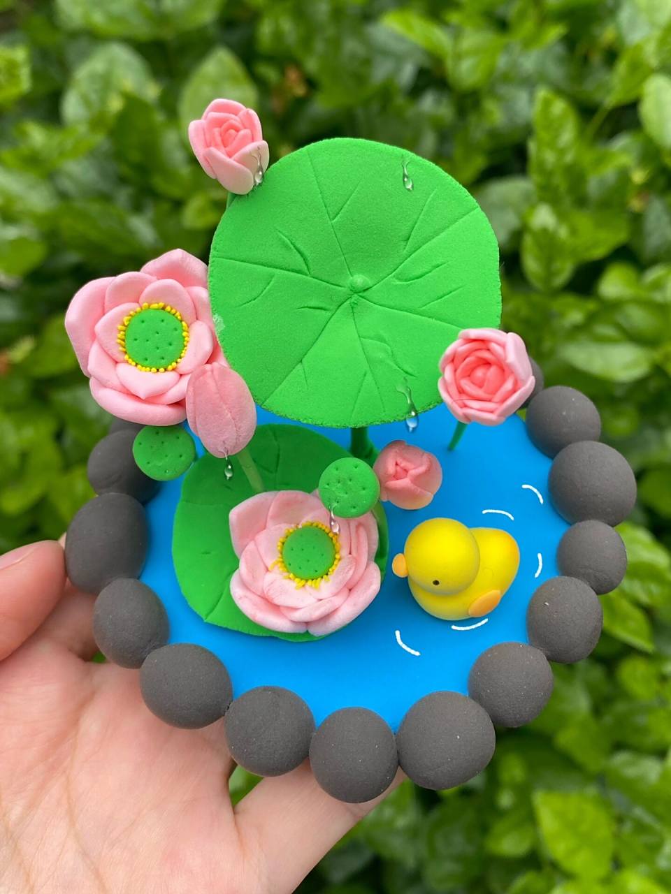 夏日荷花小池塘03还有小鸭子轻粘土教程 03夏天的荷花池塘 08