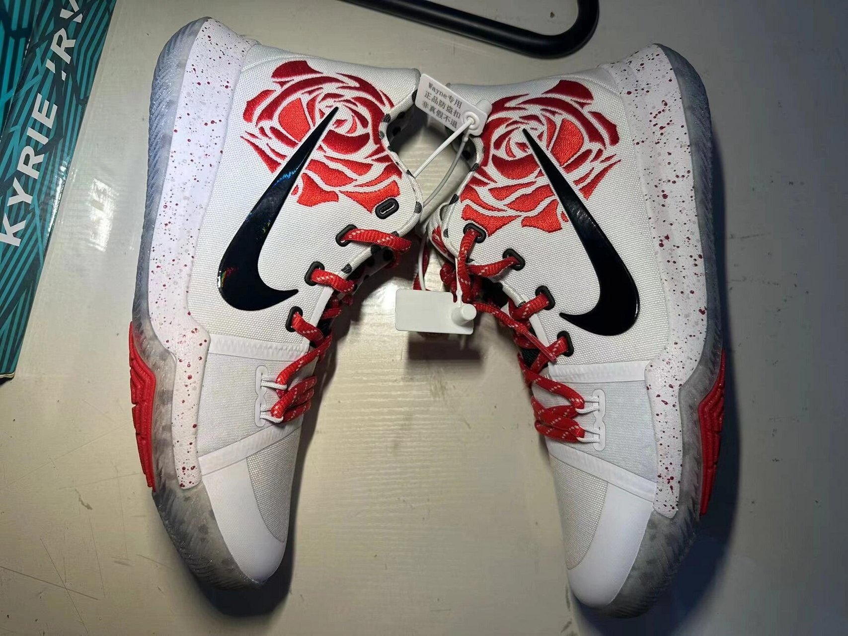 欧文3 母亲节 "红玫瑰"亲友限定 欧文3 母亲节"红玫瑰"亲友限定 此款