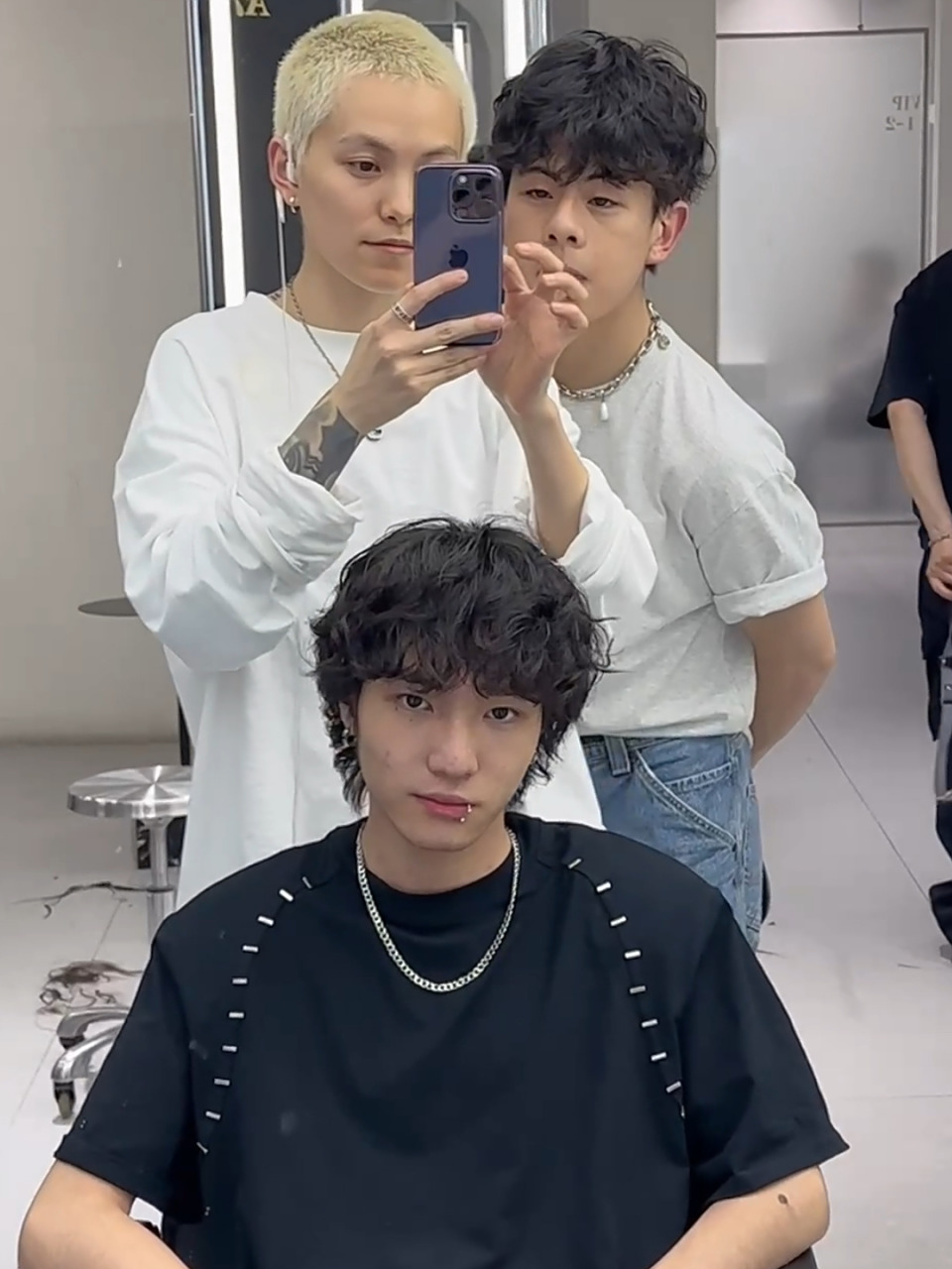 男生leslie卷发|男生羊毛卷发型 简单好打理 自然干 烘干