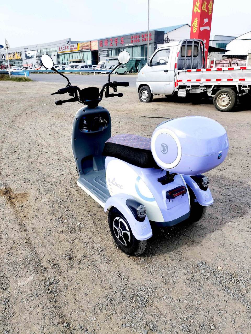 迷你小三轮,金彭版,外观也非常好,60伏20安,续航45公里