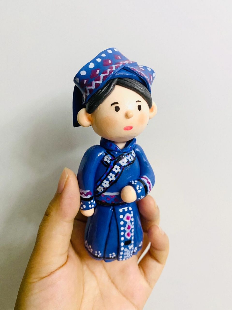 超轻黏土|民族娃娃之壮族 娃的幼儿园作业系列 参考了小姐姐的石塑