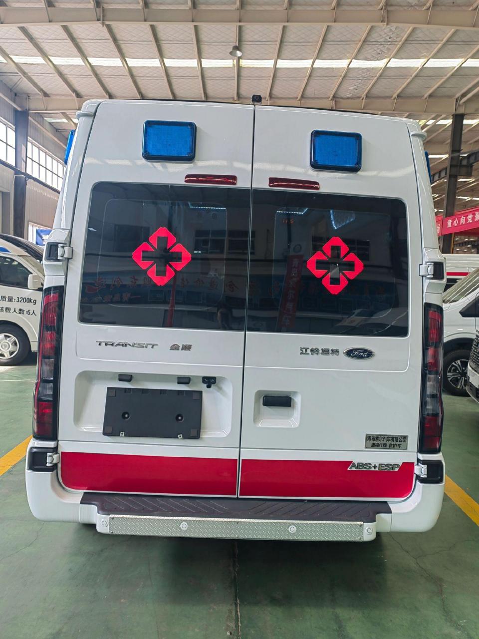 120急救护送服务专用车 江铃汽车  福特pro v348长轴中顶监护型救护车