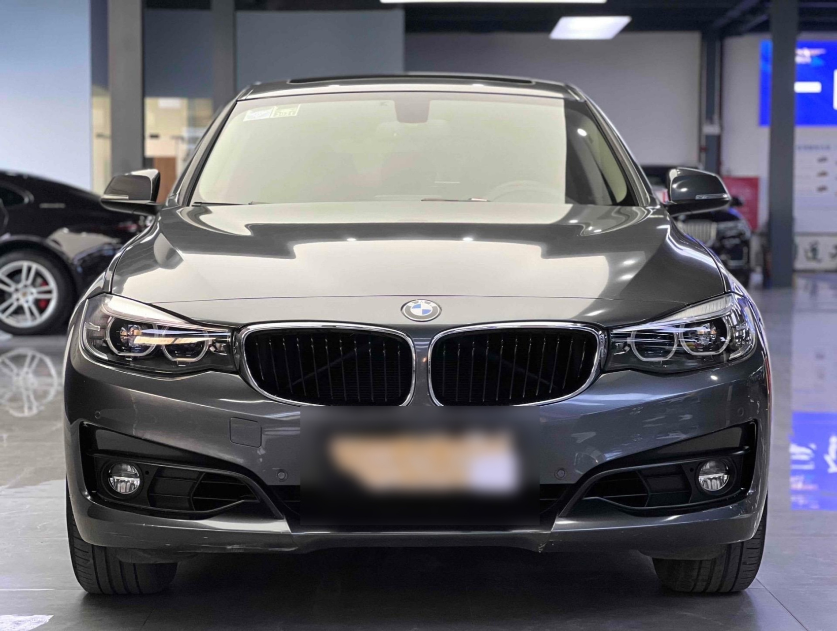 宝马3系gt320i 时尚型/18.8万.