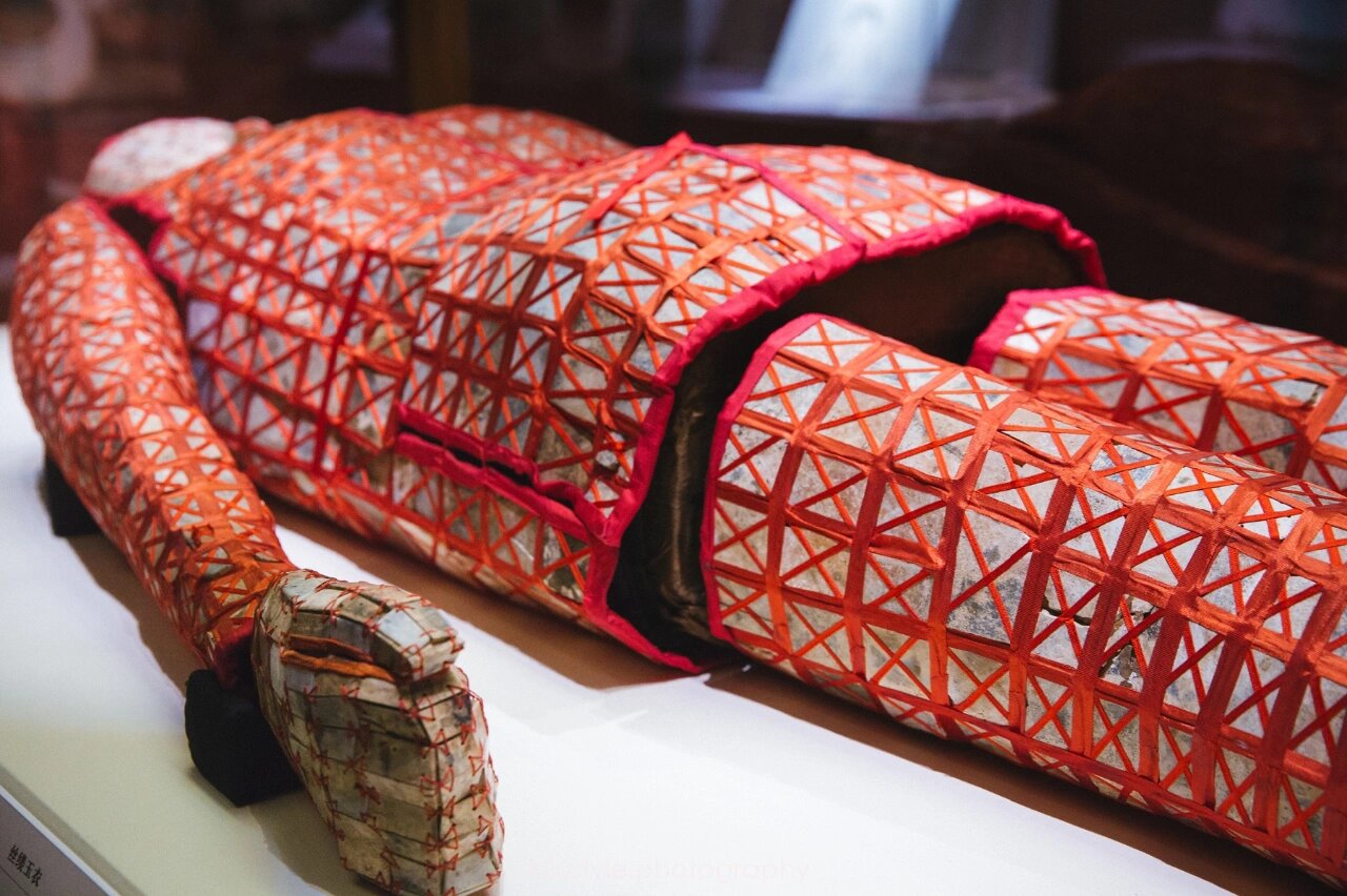 博物︱西汉·南越王墓出土"丝缕玉衣" 西汉:公元前202年到公元8年