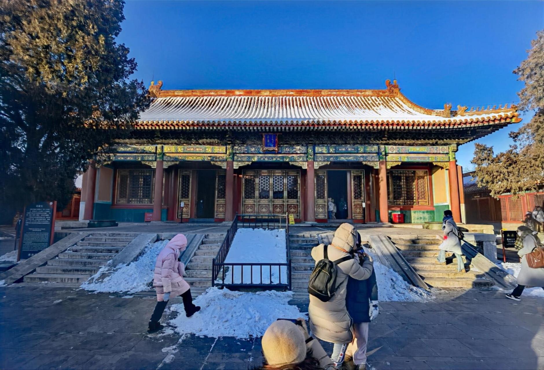 寿康宫 寿康宫,位于北京故宫内廷外西路,慈宁宫西侧.