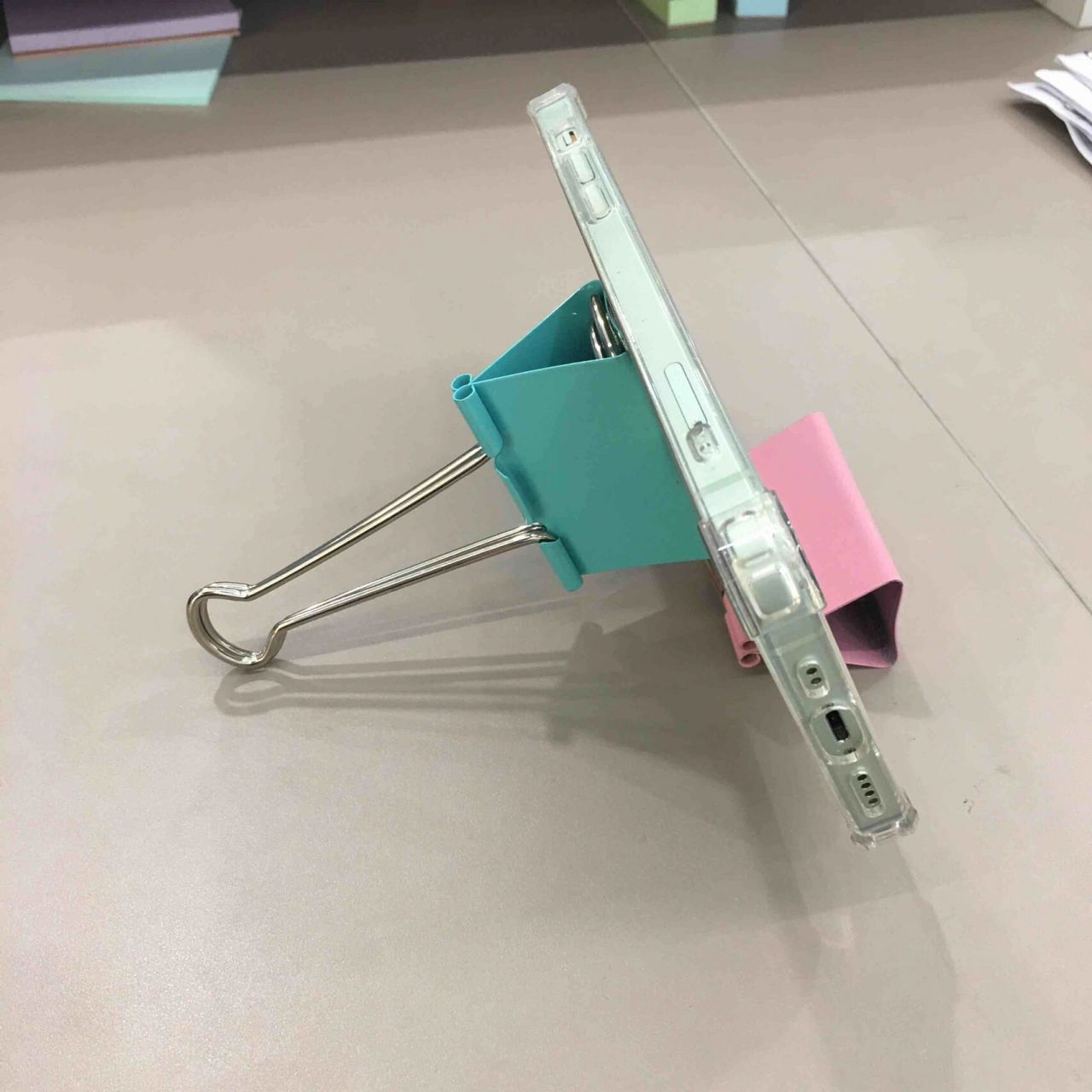 燕尾夹妙用93自制手机支架95 这个叫燕尾夹?票尾夹?长尾夹?