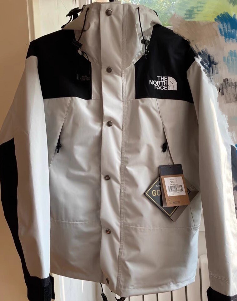 没有比我买的这件北面1990冲锋衣更便宜了吧 花200多买了这件北面1990