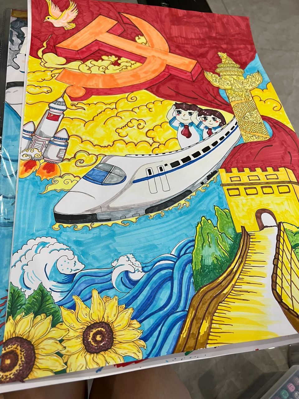 红领巾活动主题绘画 已参赛 和宝贝一起完成作品参加学校的活动比赛