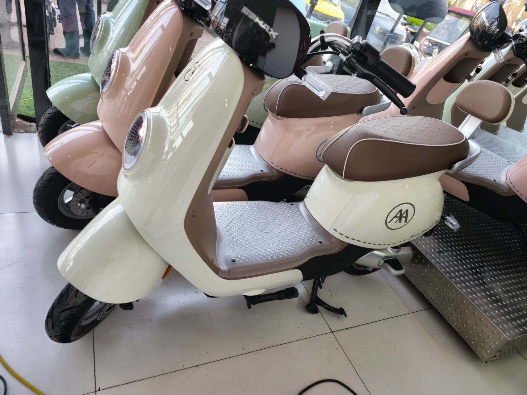 爱玛春夏-引擎max 爱玛春夏引擎max版(纯手打,请勿复制谢谢) ☞电动