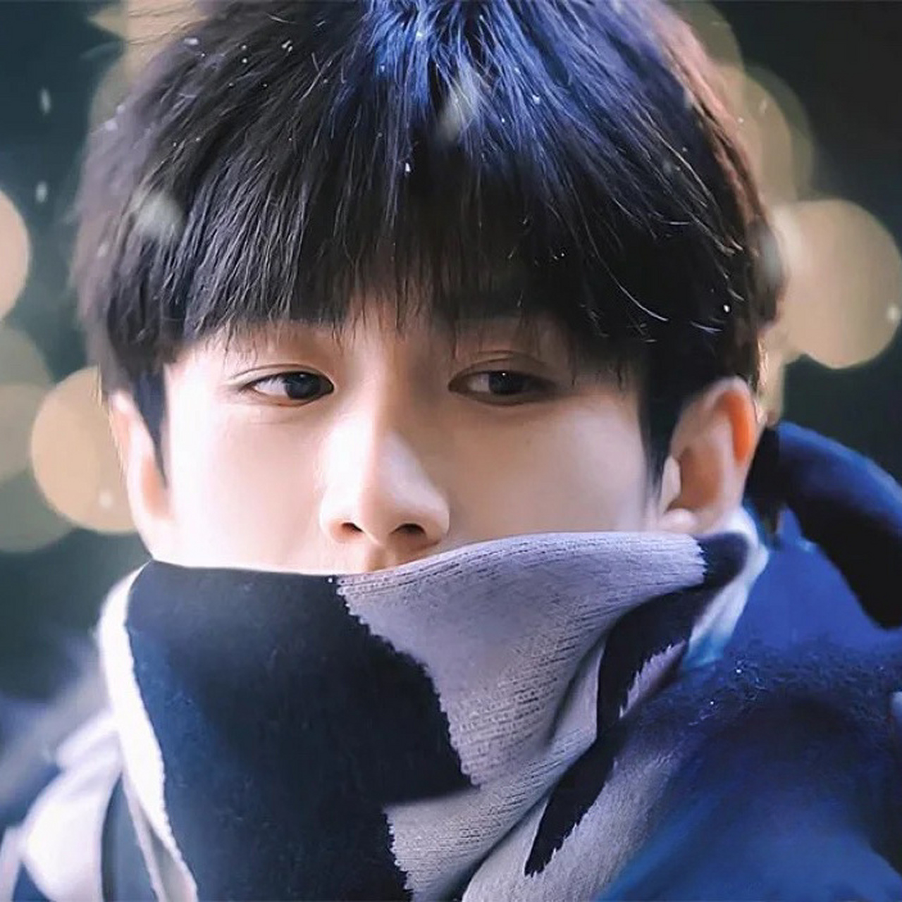 成毅优质头像. 爱这种模糊的氛围感.