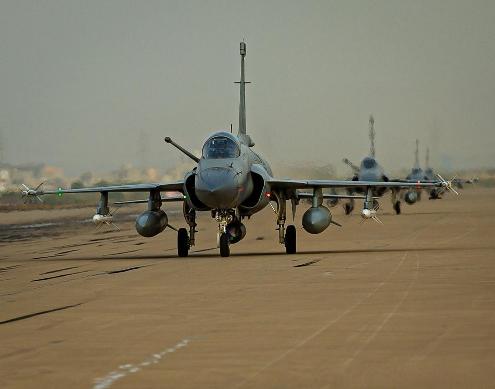 空优挂载的枭龙block2