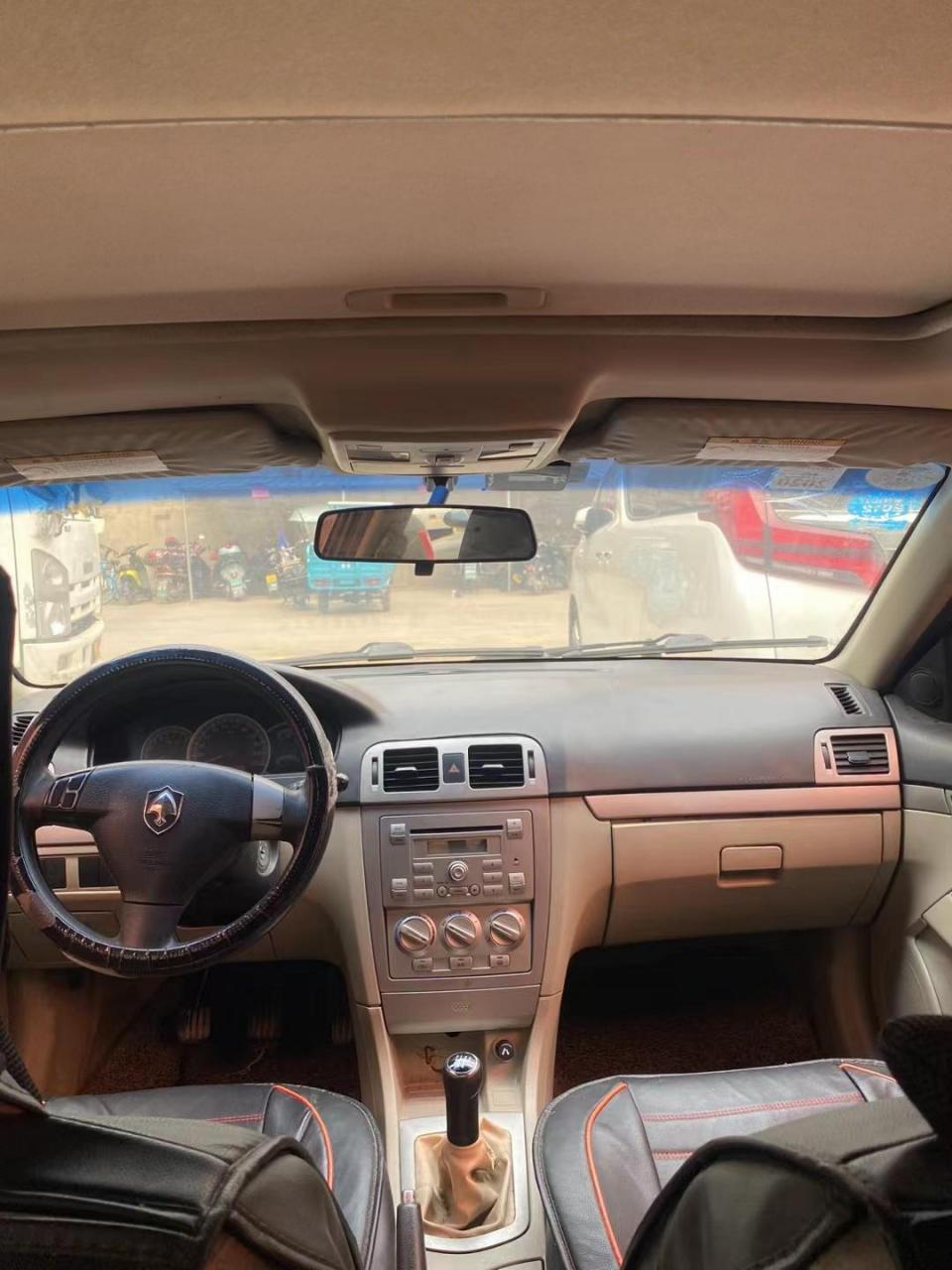 2011年长安cx30手动挡带天窗,一手车,实表9万,价格便宜,几千块钱,喜欢