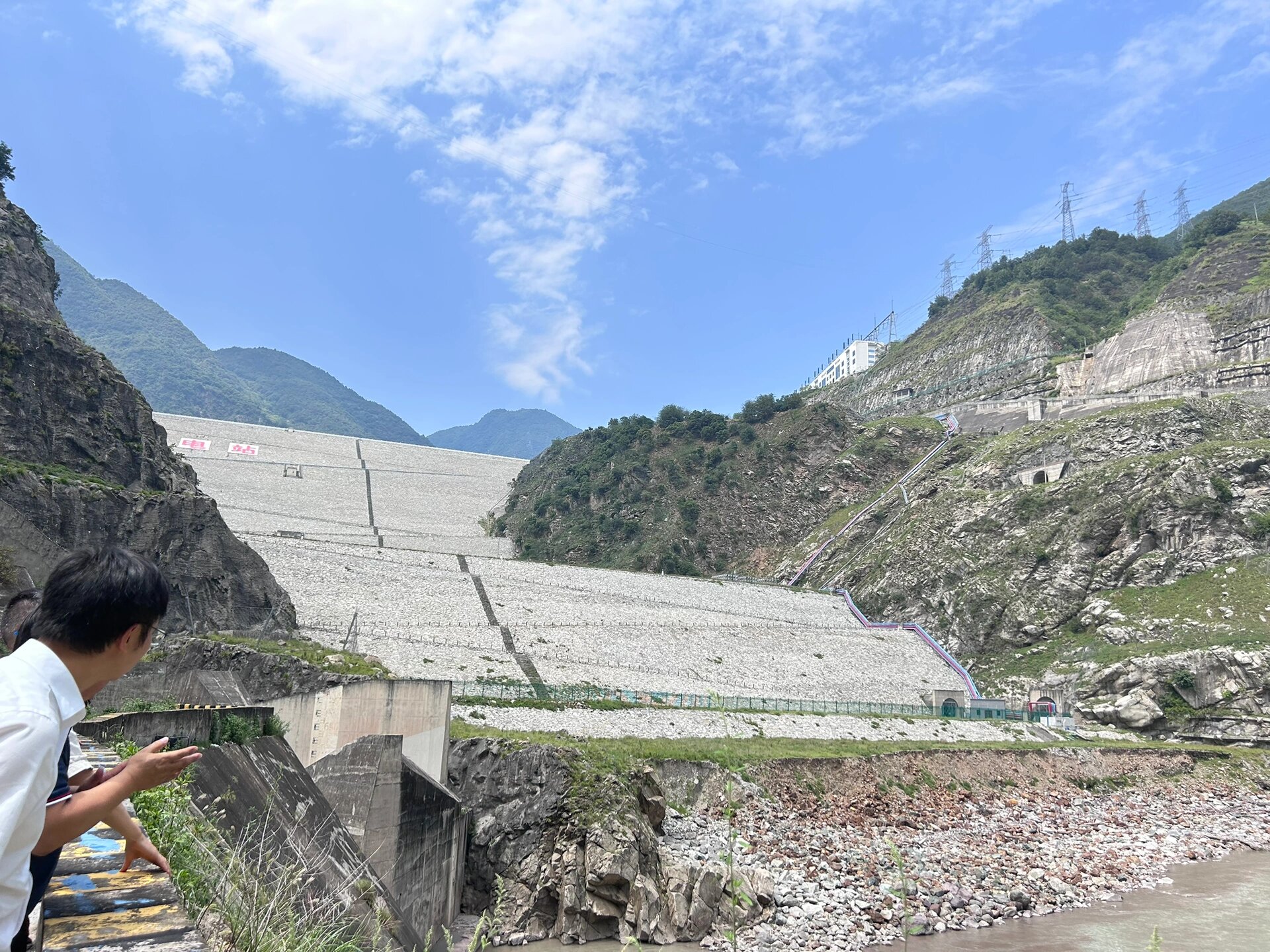 瀑布沟水电站死水位图片