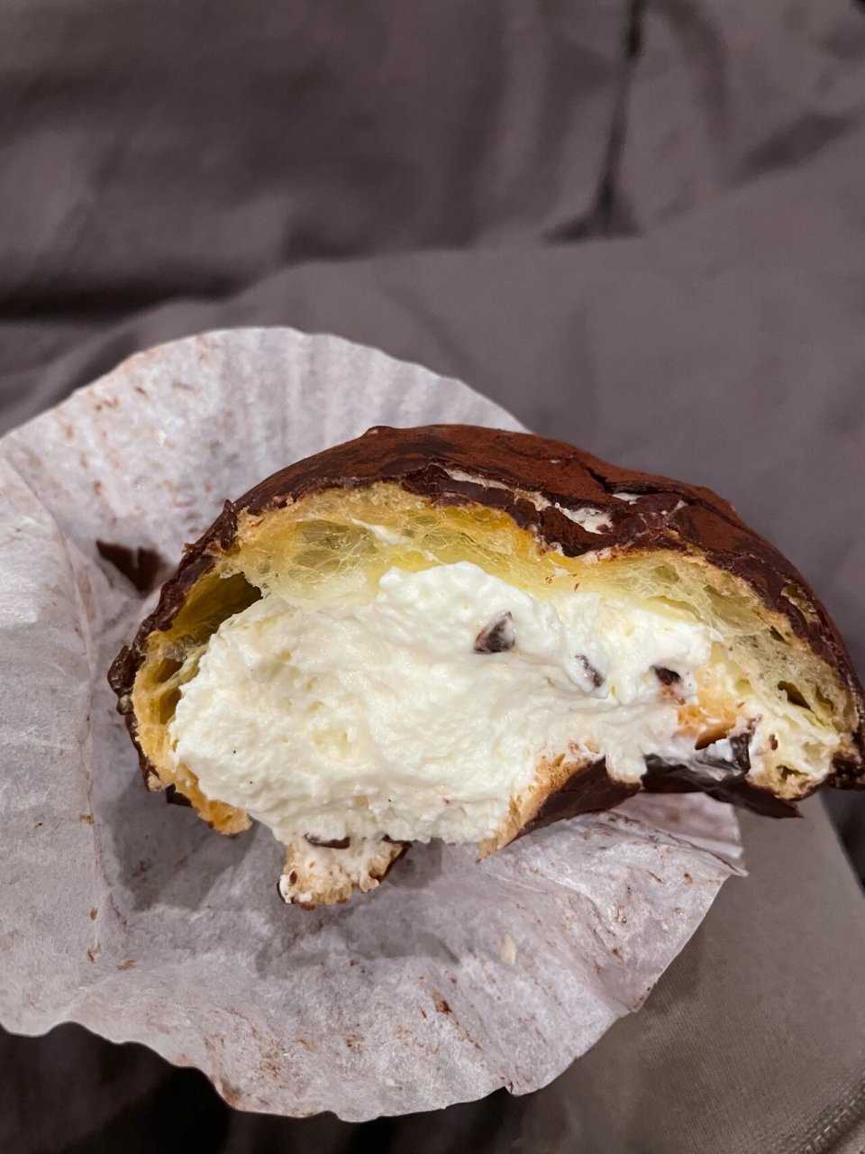 10图166152661536615山姆新出的巧克力香草泡芙 外面的