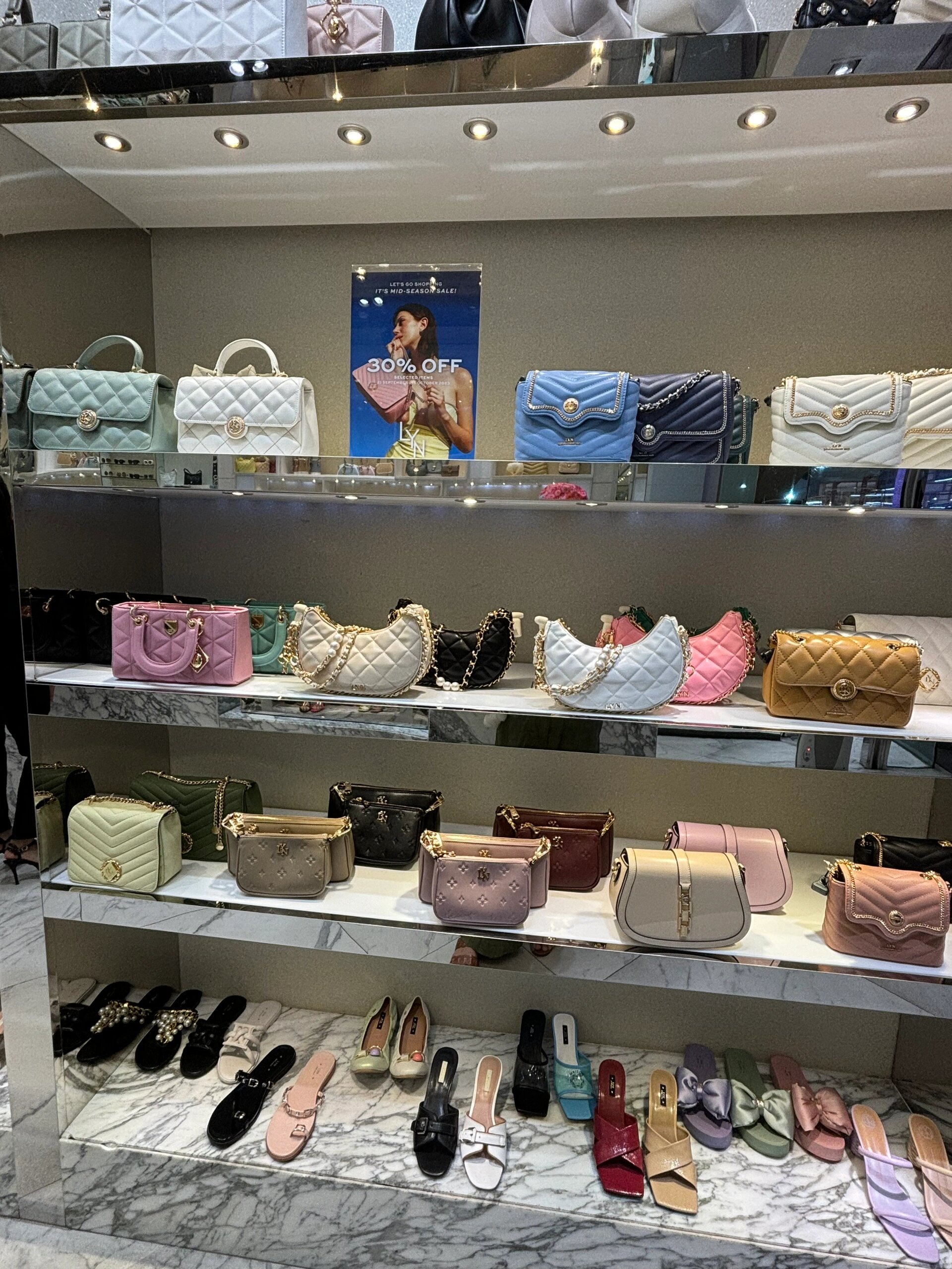 9593小众品牌lyn包包部分限时折扣7折