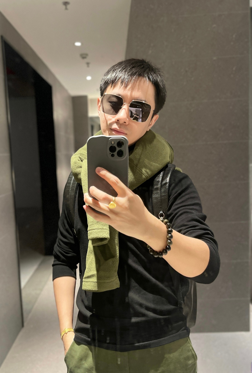 打卡两天声乐比赛 嗯 被卷的…  现在就想去练歌了  赵越nemo超话