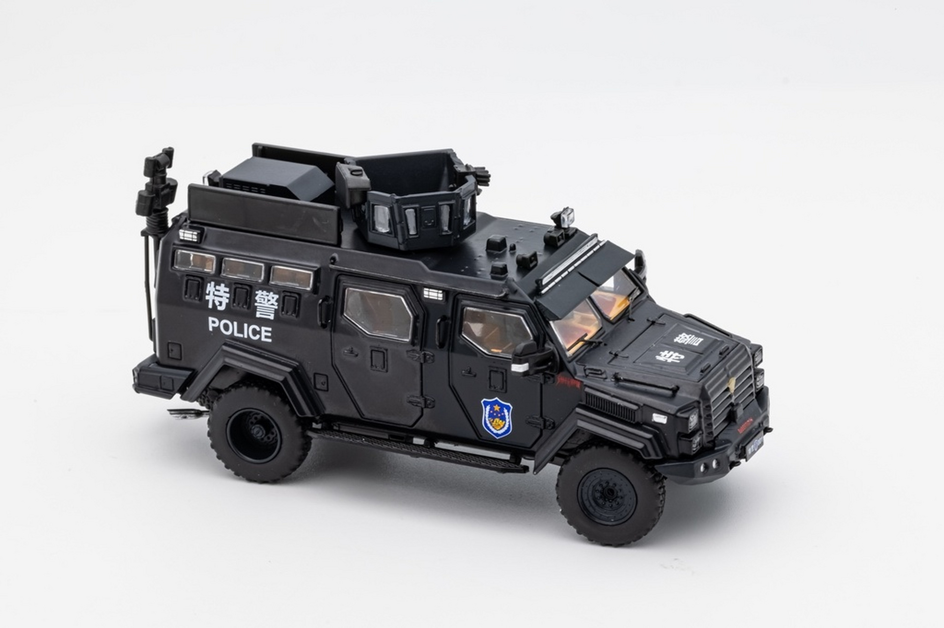 城市卫士,剑齿虎警用装甲车模型试玩!