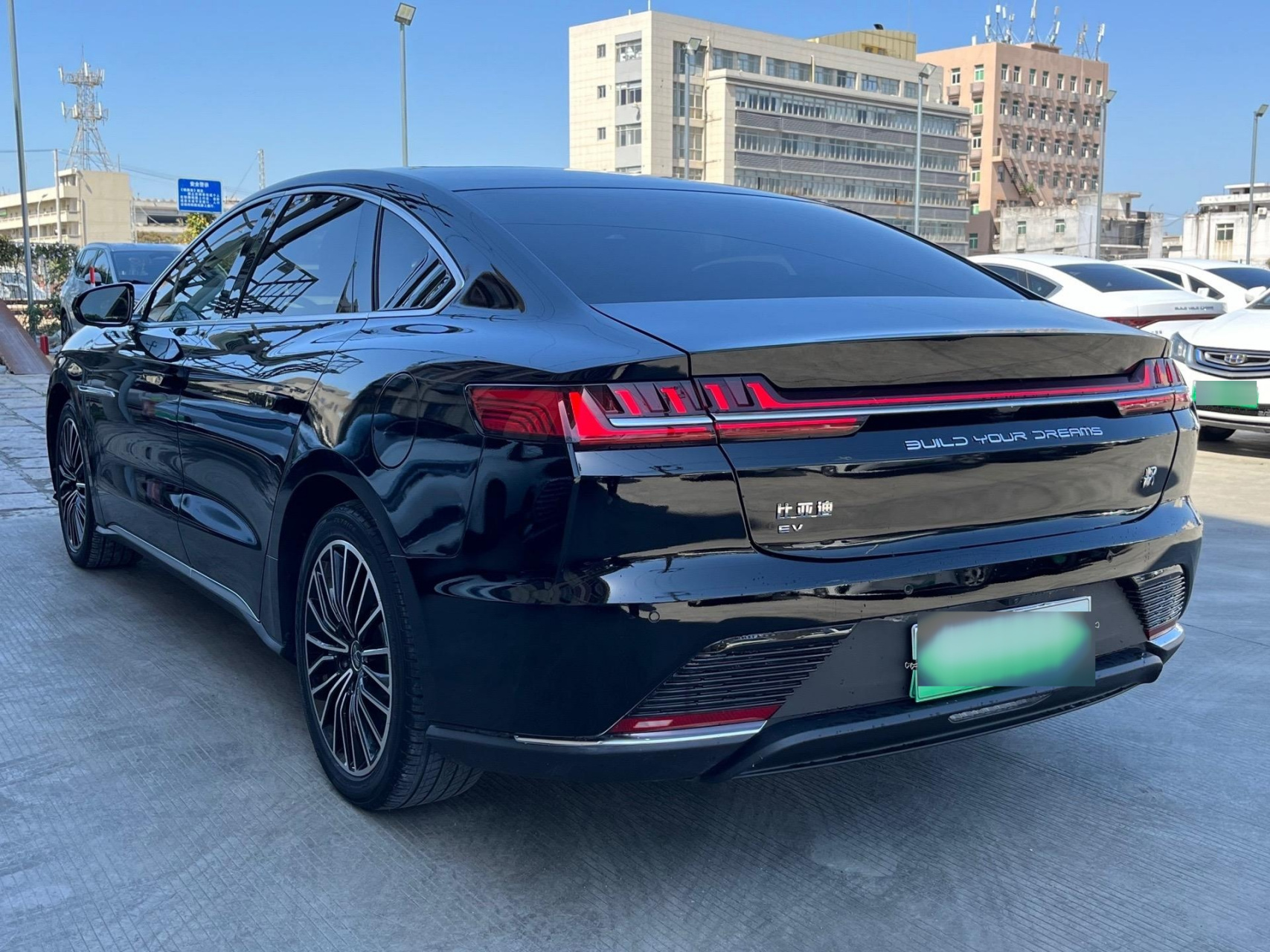 专车车型.22年6月比亚迪汉ev605续航,10万公里,车况精品!