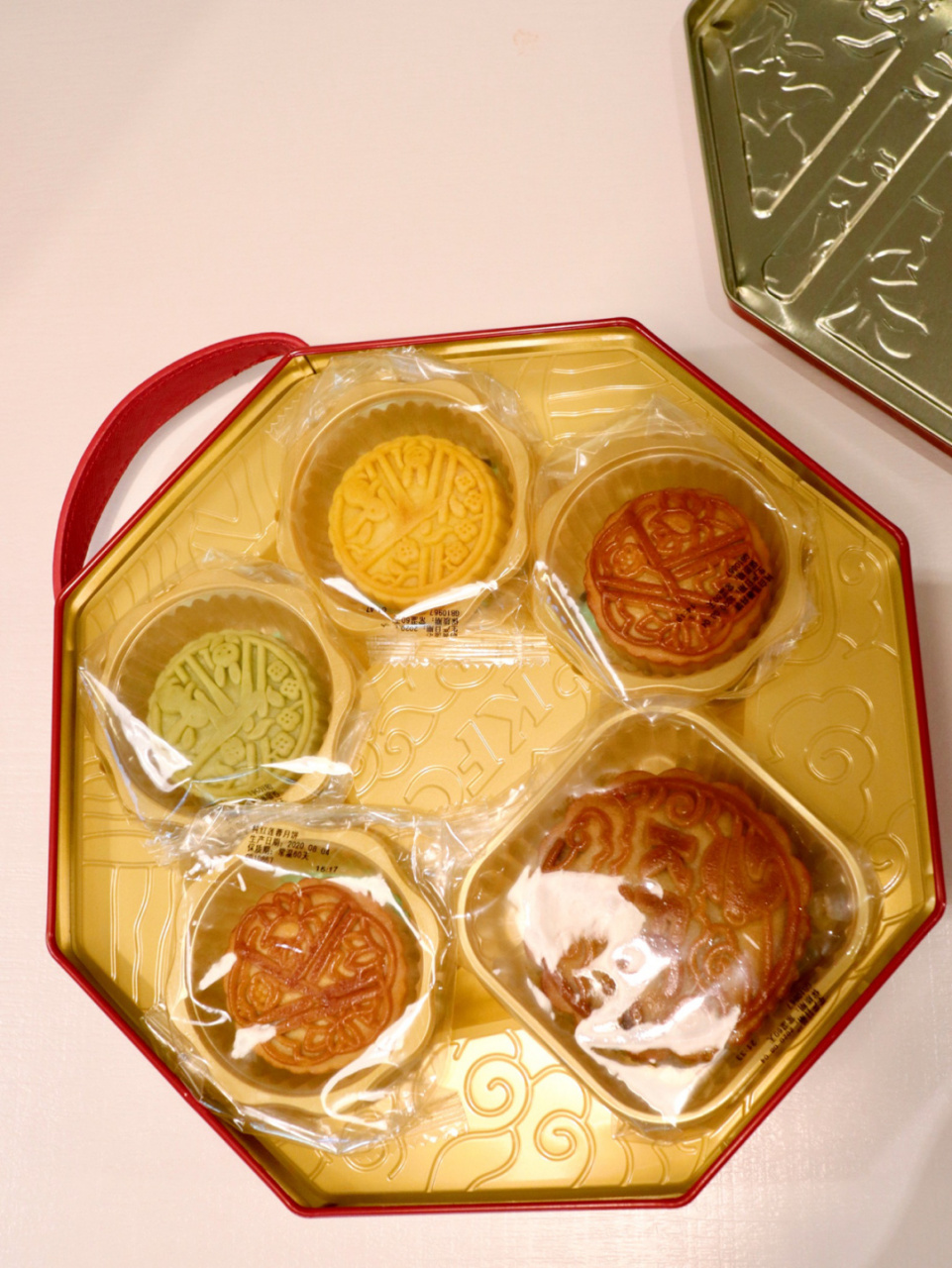 宫侯中秋99肯德基首款月饼抢先测评75 909090 so lucky!