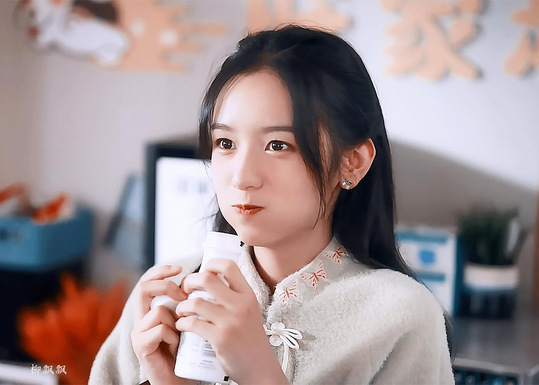 周也,从《少年的你》就已经开始关注了,华浅是后来喜欢的,现在又有声