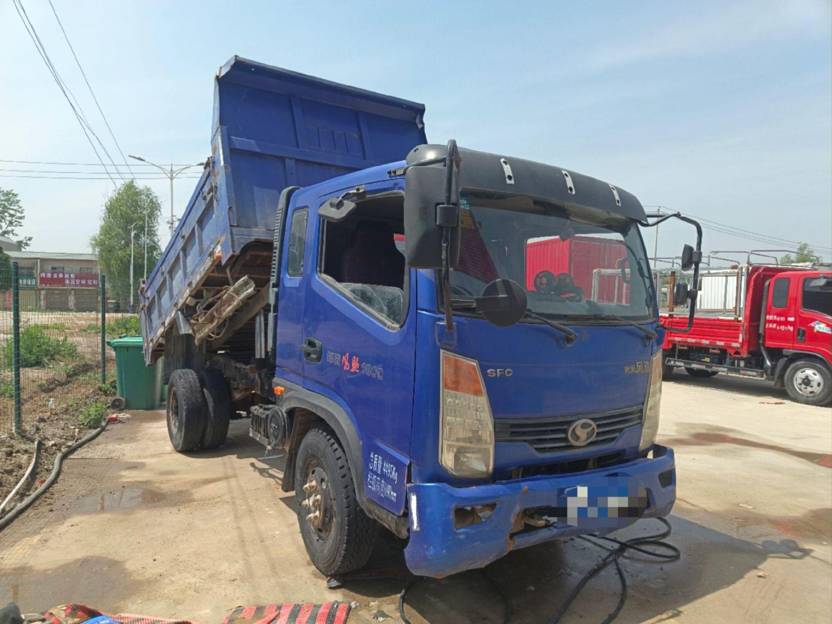 2017年5月时风风驰1800自卸.