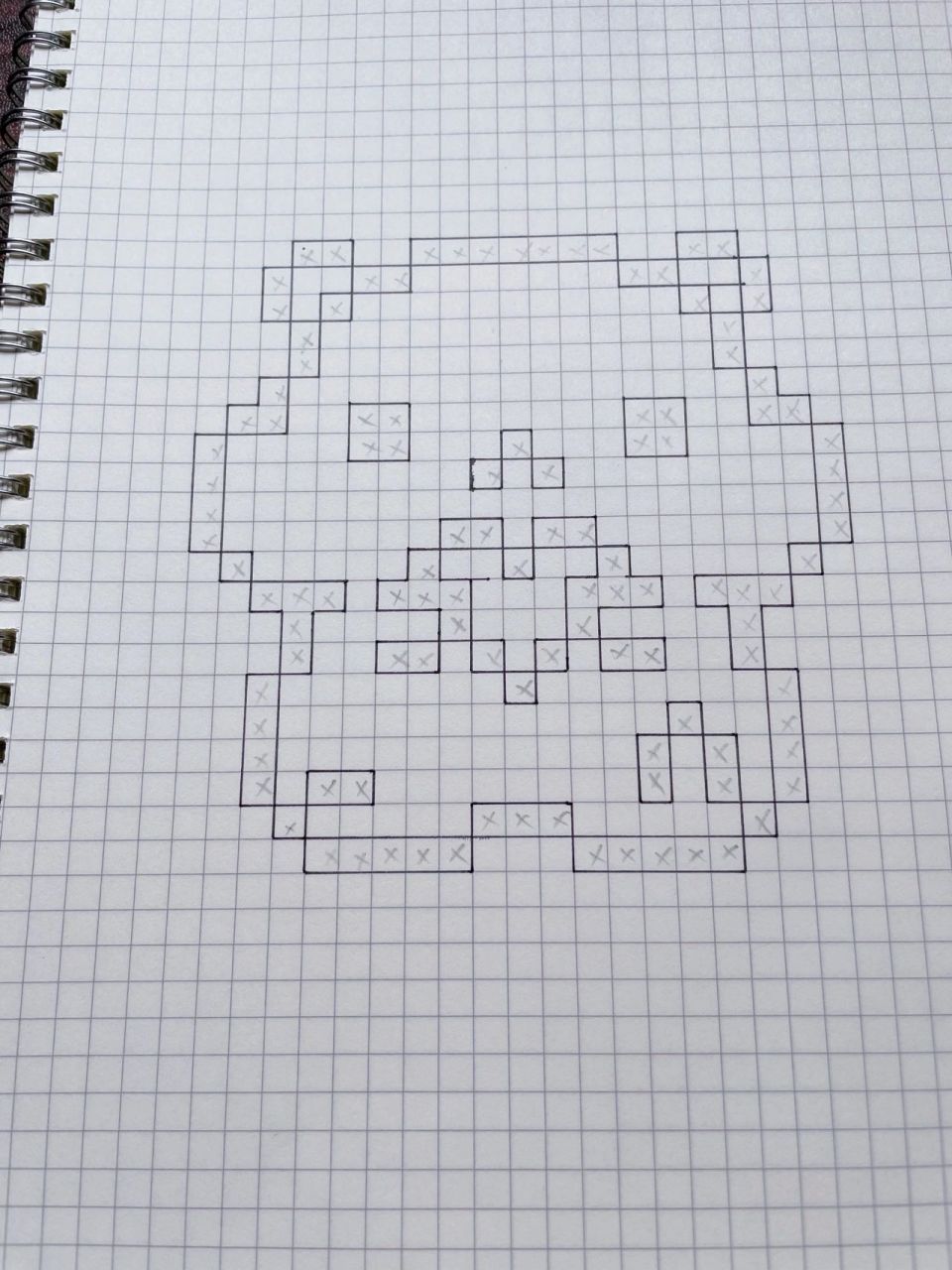 比心的小仓鼠 笔:touch mark动漫油性80色 本子:b5网格本 格子大小5mm