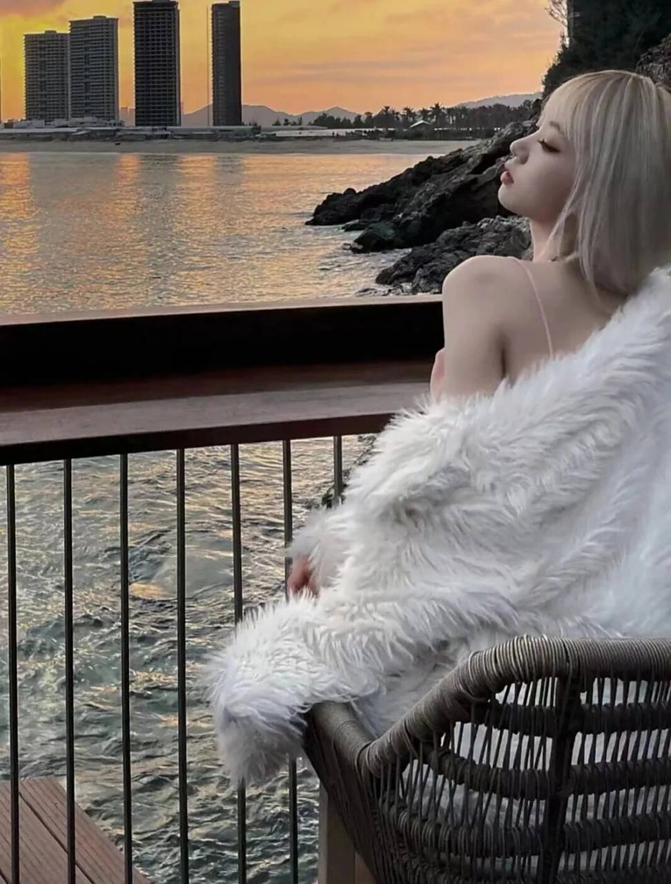 壁纸 氛围美女壁纸 ins