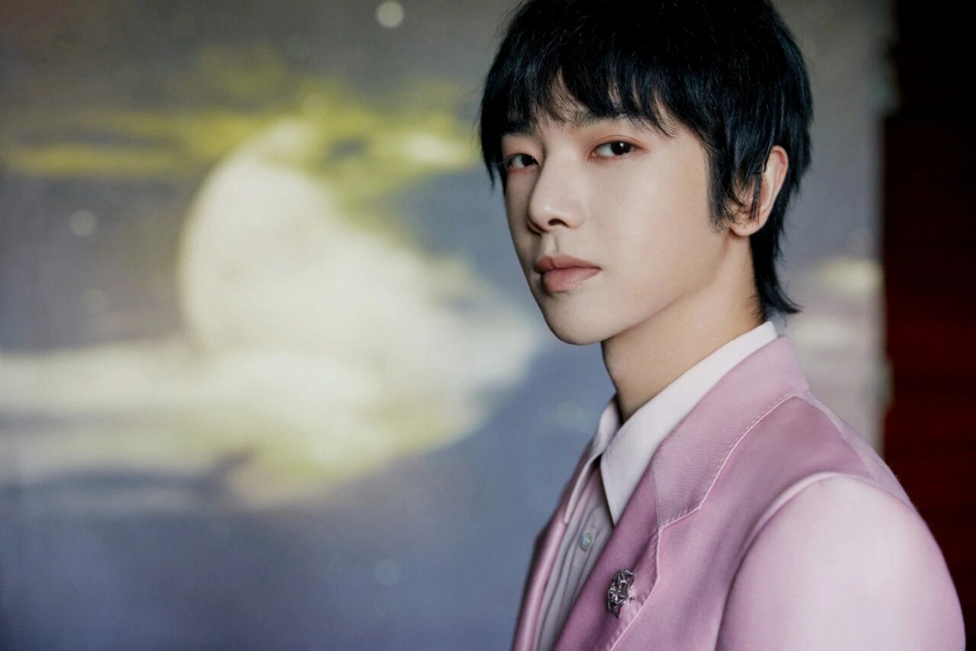 花花(华晨宇)应援口号:火星撞地球,晨宇你最牛.