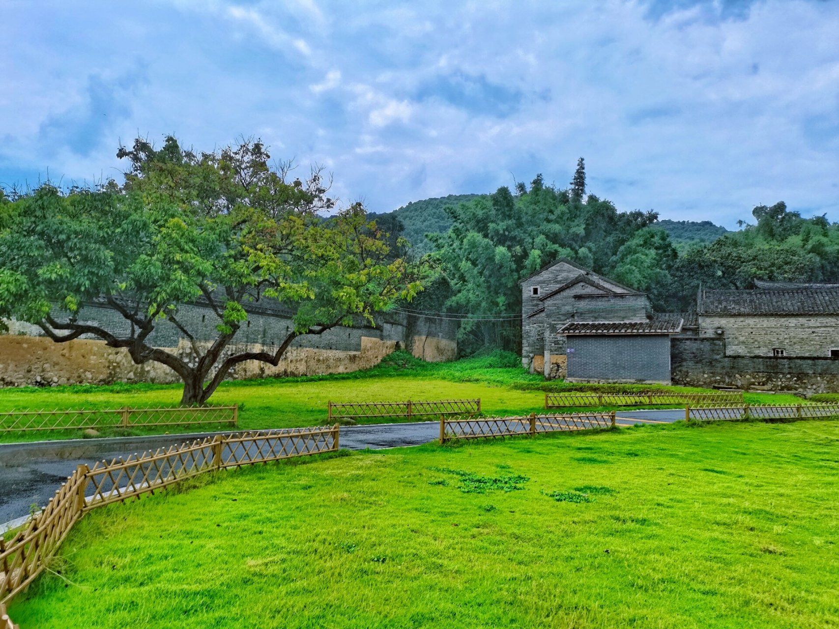 徐田古村 罗浮山下,一座座藏在大山深处的古老村庄正逐一被唤醒,如同