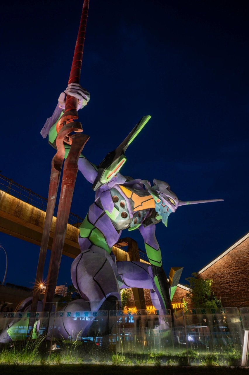 上海拍照|打卡魔都超大eva初号机 绝不能错过的eva巨型雕像!
