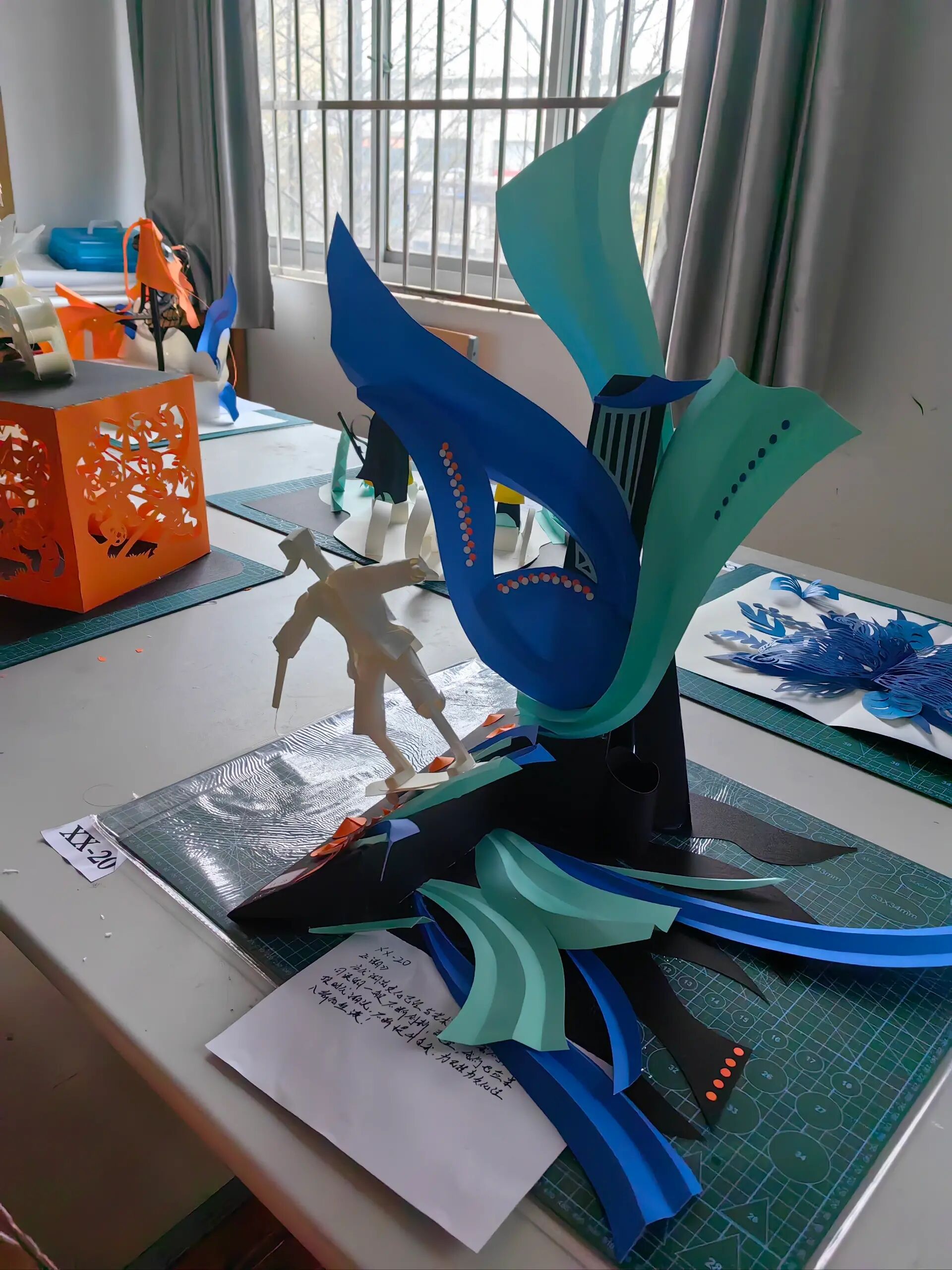 省美术教师基本功比赛纸立体作品分享1