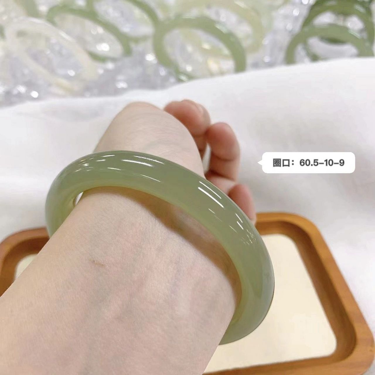 『一』和田玉手镯里面的棉是什么?好不好? 棉絮到底是怎么回事呢?