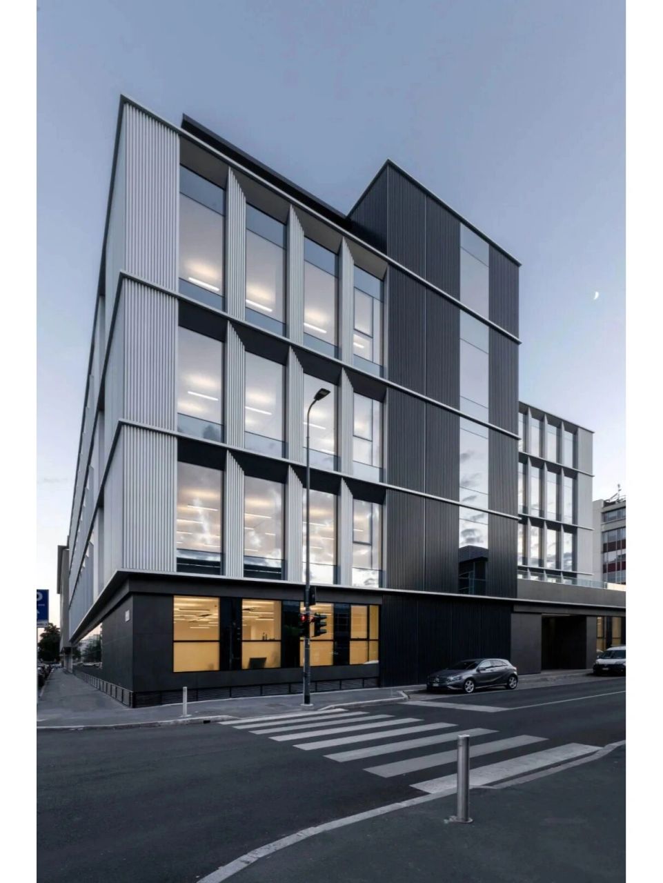 优雅立面 | 多层办公建筑